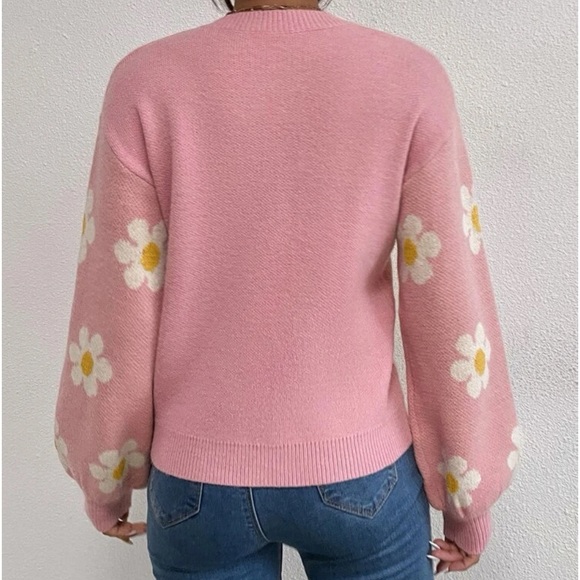 New pink daisy print long sleeve sweater - Picture 5 of 6